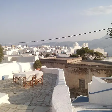 Piazza Castello Gasthof Plaka (Milos)